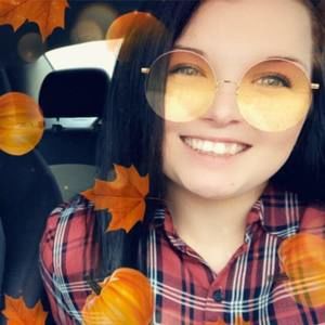 Meet your Posher, Jacqueline